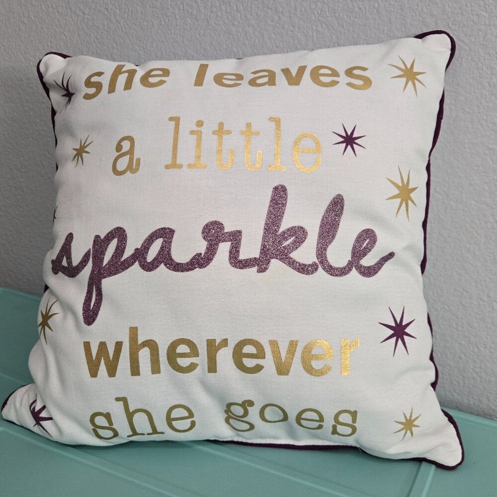 Decor sparkle pillow